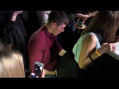 ❤️ Sex nyata dina nightclub Rusia. gadis Rusia 18 taun heubeul dina anus jeung heunceut fucked di nightclub a video bangsat di urang% su.hentai-menu.ru% ❤