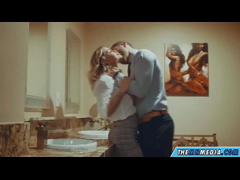❤️ Nalika pirang busty seduces anjeun dina restroom umum video bangsat di urang% su.hentai-menu.ru% ❤